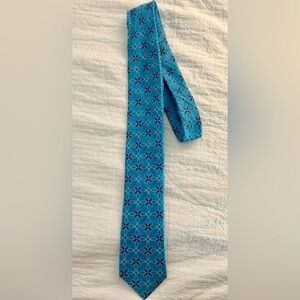 Ted Baker men’s tie. Light blue pattern